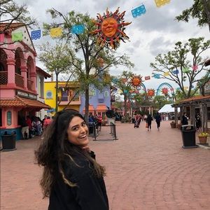 Meet your Posher, Sofia